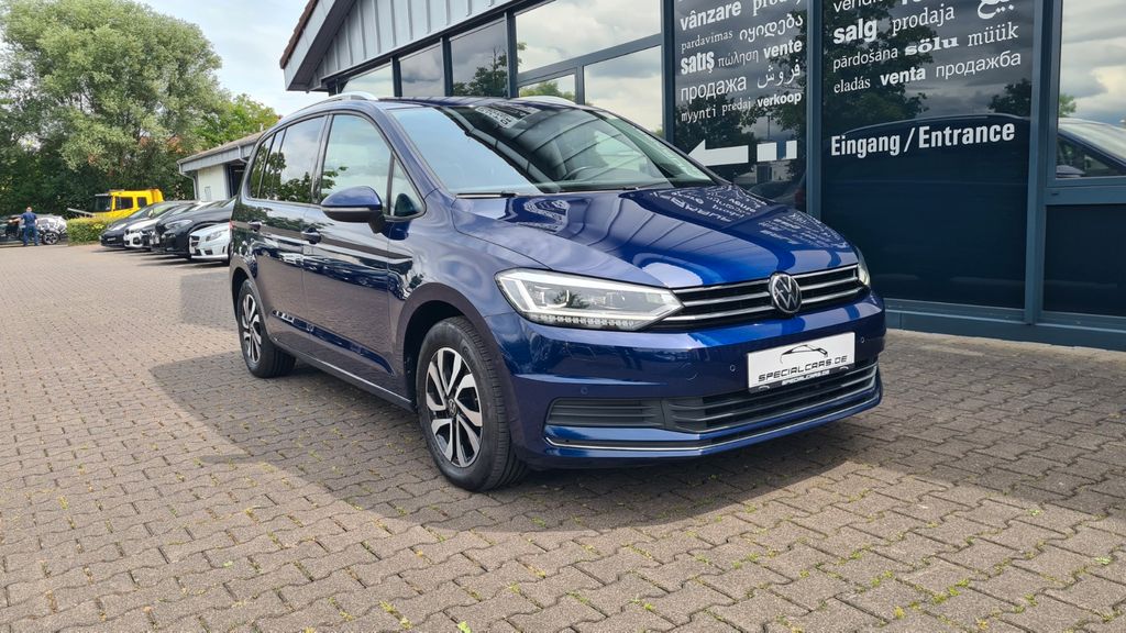 VW Touran 131.300 km 17.190 &euro; Offenbach am Main 63069