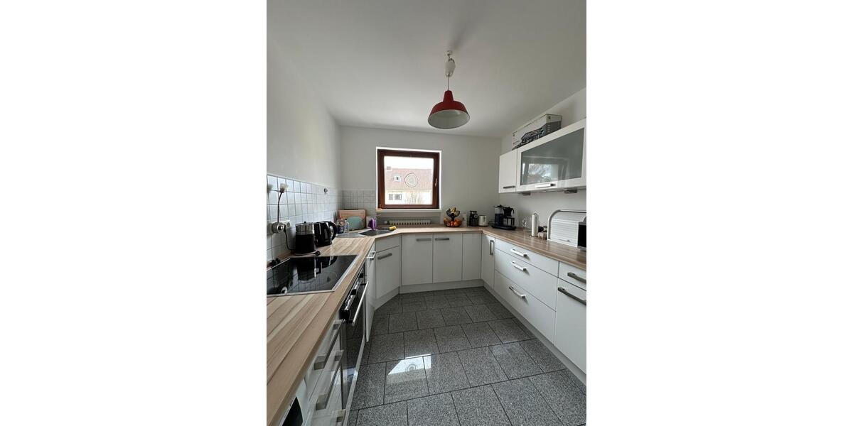 Etagenwohnung Frankfurt am Main Ginnheim - 3 Zimmer, 81 m&sup2;, 1.100&euro; | Angebot:26013344