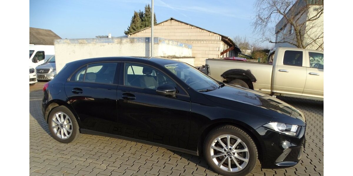 Mercedes-Benz A 250 e Navigation, aktiver Parkassist, AppleCarpl 51.538 km 20.890 &euro; Rodgau 63110