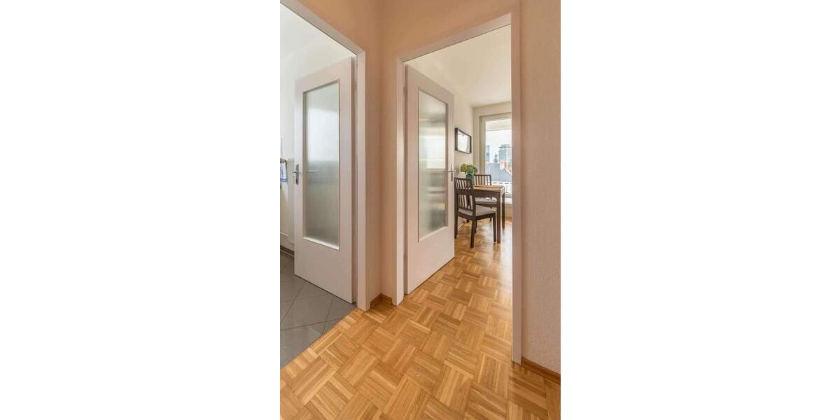 Etagenwohnung Frankfurt am Main Westend-Süd - 2 Zimmer, 45 m&sup2;, 1.820&euro; | Angebot:25663717