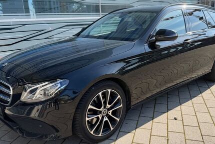 Mercedes-Benz E 220 294.500 km 15.999 &euro; Frankfurt am/Main 60389
