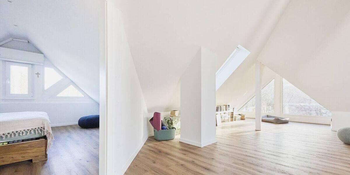 Mehrfamilienhaus, Wohnhaus Frankfurt am Main Seckbach - 6 Zimmer, 242 m&sup2;, 1.100.000&euro; | Angebot:26139136