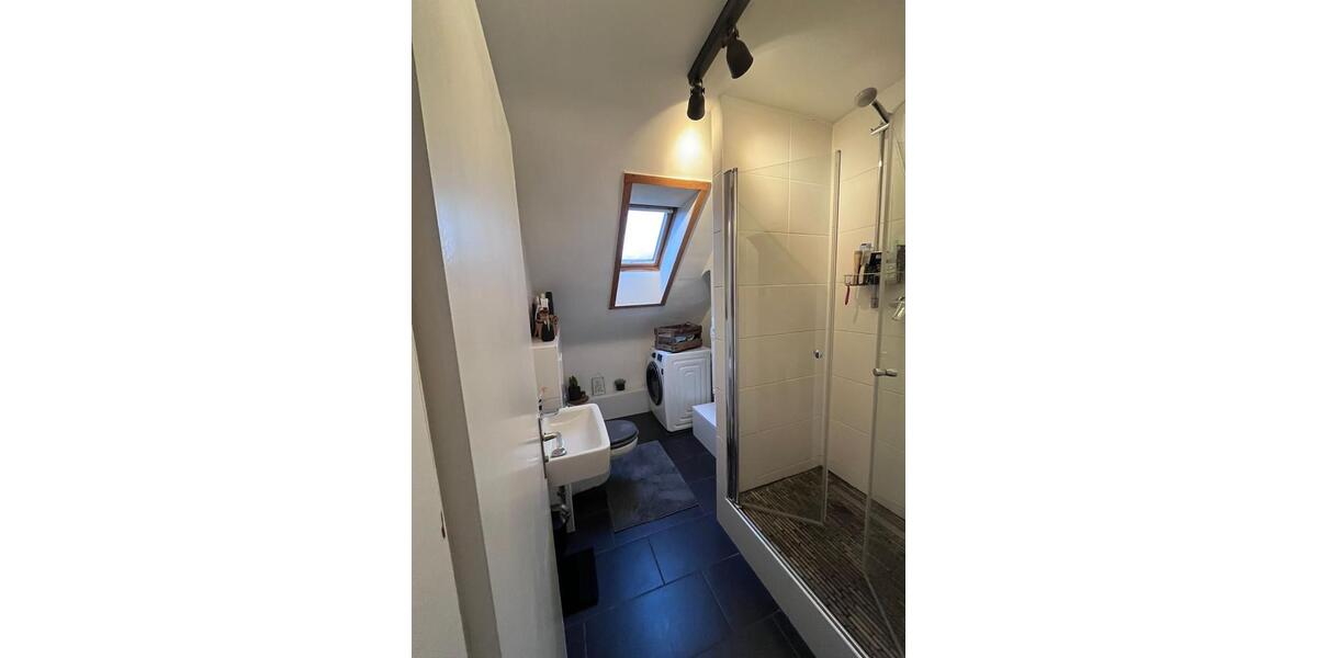 Dachgeschoßwohnung Hanau Großauheim - 3.5 Zimmer, 75 m&sup2;, 900&euro; | Angebot:25640893