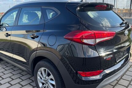 Hyundai TUCSON 153.000 km 12.400 &euro; Friedrichsdorf bei Frankfurt Main 61381