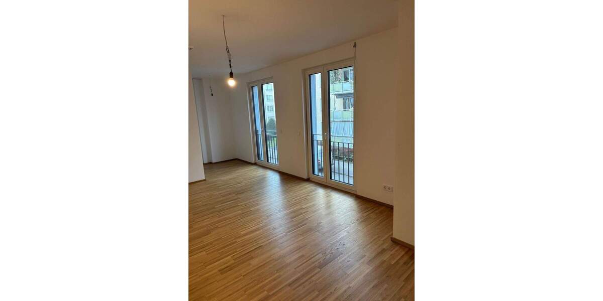 Etagenwohnung Offenbach am Main Hafen - 2 Zimmer, 71 m&sup2;, 1.335&euro; | Angebot:25772898
