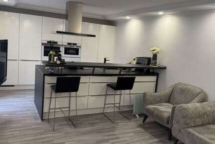 Haus Hösbach - 7 Zimmer, 170 m&sup2;, 380.000&euro; | Angebot:24681234