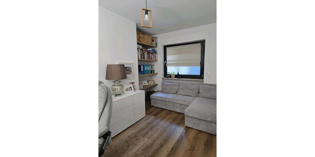 Erdgeschoßwohnung Hanau - 3 Zimmer, 83 m&sup2;, 1.950&euro; | Angebot:27628058