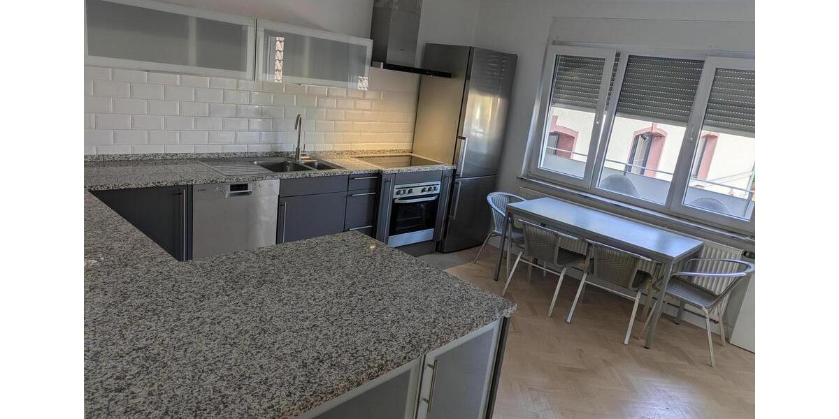 Etagenwohnung Großostheim - 5 Zimmer, 140 m&sup2;, 1.470&euro; | Angebot:25830806