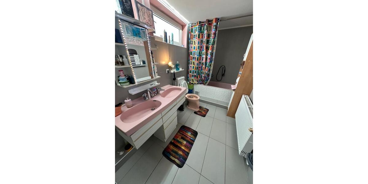 Dachgeschoßwohnung Altenstadt - 2 Zimmer, 95 m&sup2;, 1.200&euro; | Angebot:25837989