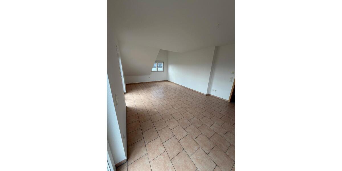 Dachgeschoßwohnung Seligenstadt - 2 Zimmer, 60 m&sup2;, 880&euro; | Angebot:26477116