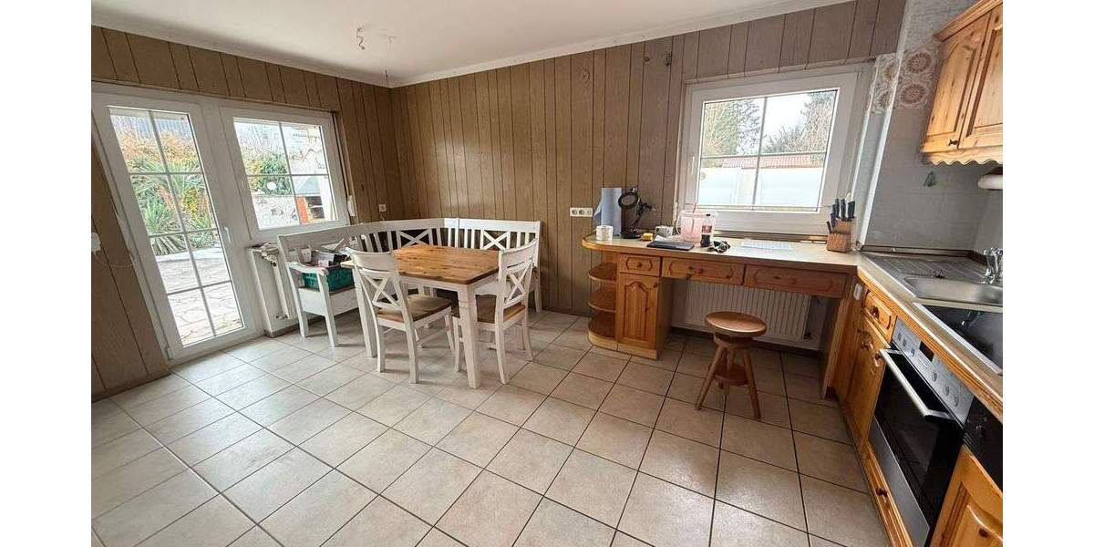 Mehrfamilienhaus, Wohnhaus Niederdorfelden - 8 Zimmer, 850.000&euro; | Angebot:25701227