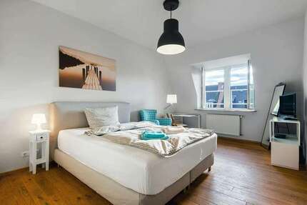 Zimmer Frankfurt am Main Sachsenhausen - 1 Zimmer, 1.250&euro; | Angebot:25527400