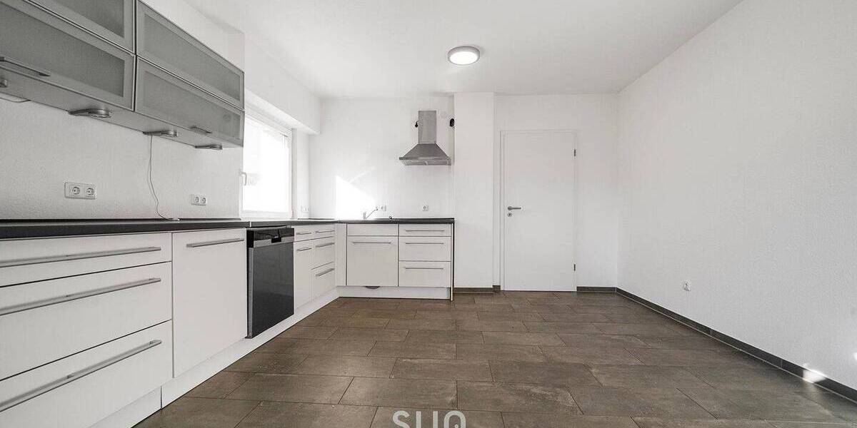 Einfamilienhaus Bad Homburg vor der Höhe Ober-Erlenbach - 9 Zimmer, 280 m&sup2;, 2.800&euro; | Angebot:26451892