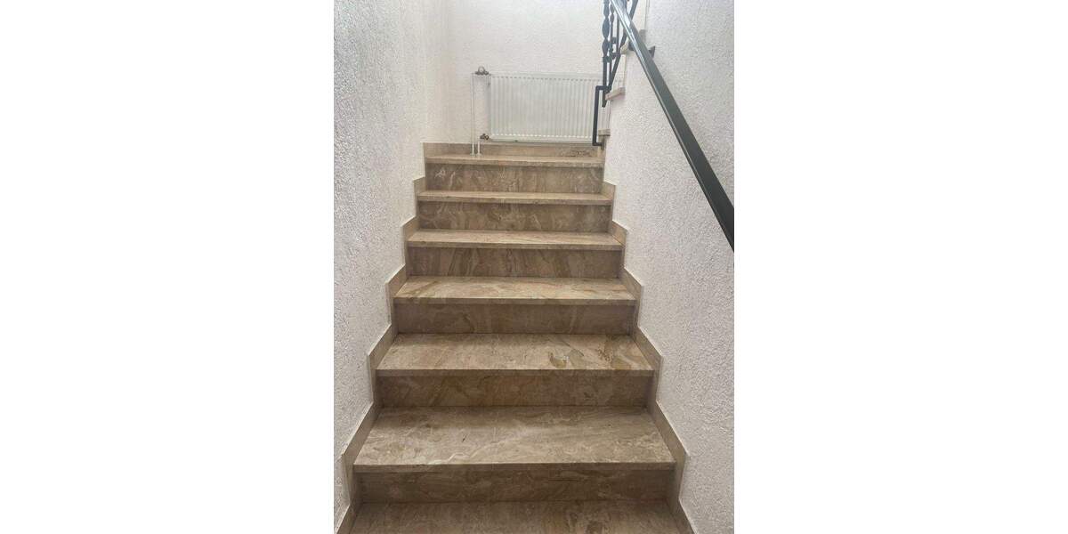 Doppelhaushälfte Frankfurt Harheim - 7 Zimmer, 170 m&sup2;, 600.000&euro; | Angebot:25820766