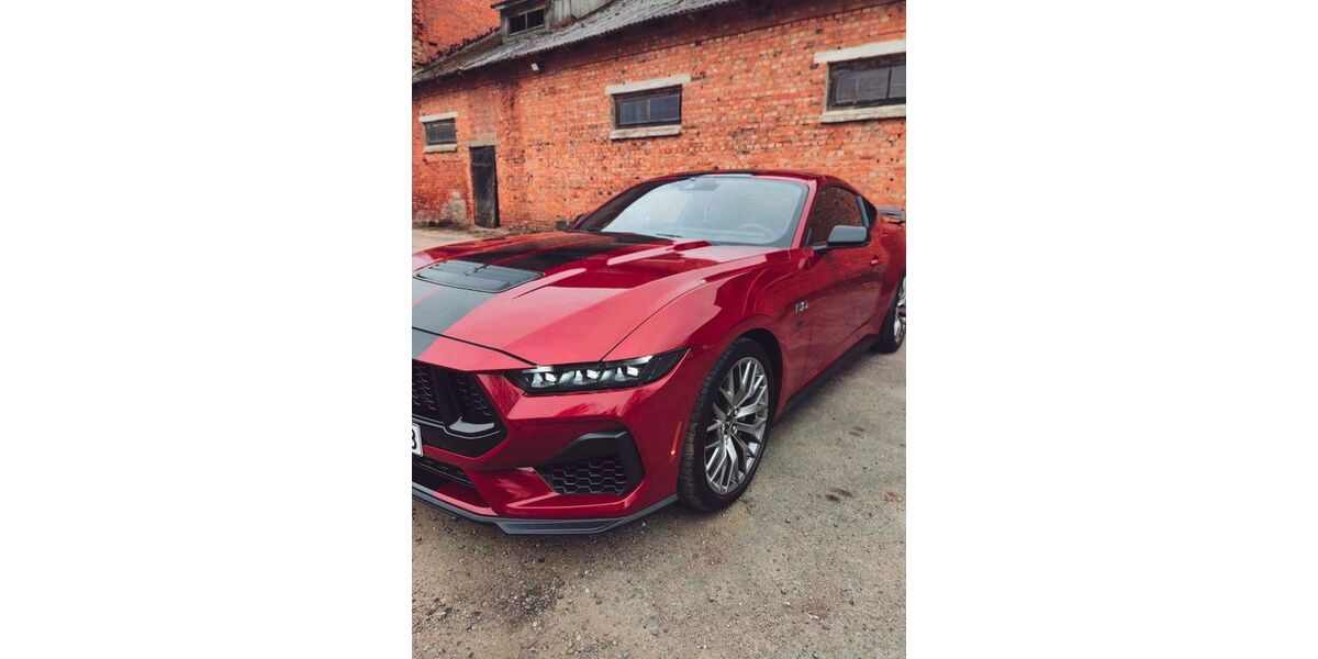 Ford Mustang 16.800 km 40.900 &euro; hanau 63456