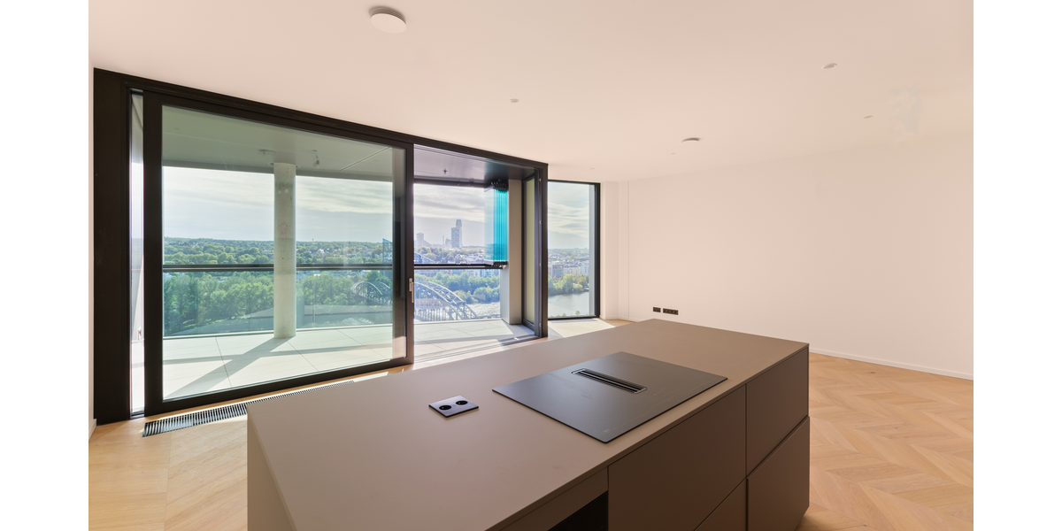 Etagenwohnung Frankfurt am Main Ostend - 3 Zimmer, 121 m&sup2;, 4.000&euro; | Angebot:24895333