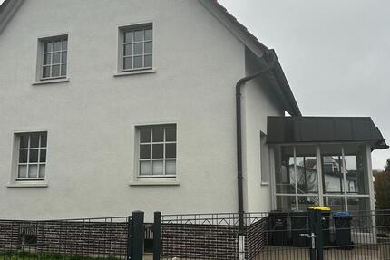 Haus Karben - 6 Zimmer, 130 m&sup2;, 1.950&euro; | Angebot:25176183