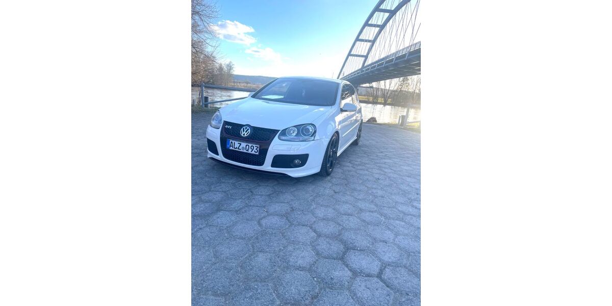 VW Golf 149.537 km 11.250 &euro; Aschaffenburg 63743