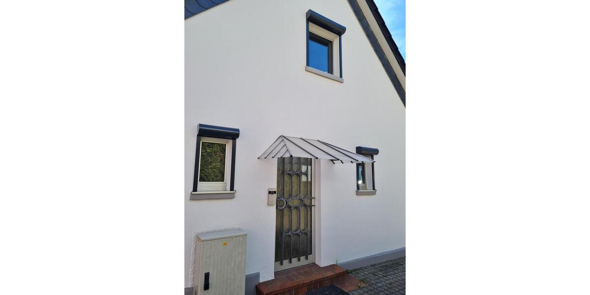Einfamilienhaus Gelnhausen - 4 Zimmer, 180 m&sup2;, 2.250&euro; | Angebot:26087281