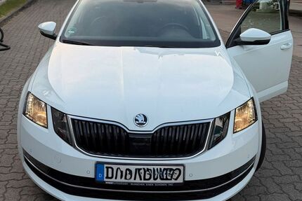 Skoda Octavia 12.995 km 16.650 &euro; Frankfurt am Main 60329