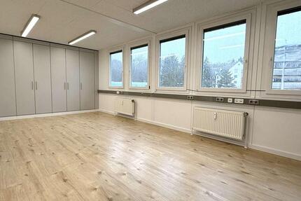 Gewerbeobjekt Friedrichsdorf - 1.260&euro; | Angebot:25802276