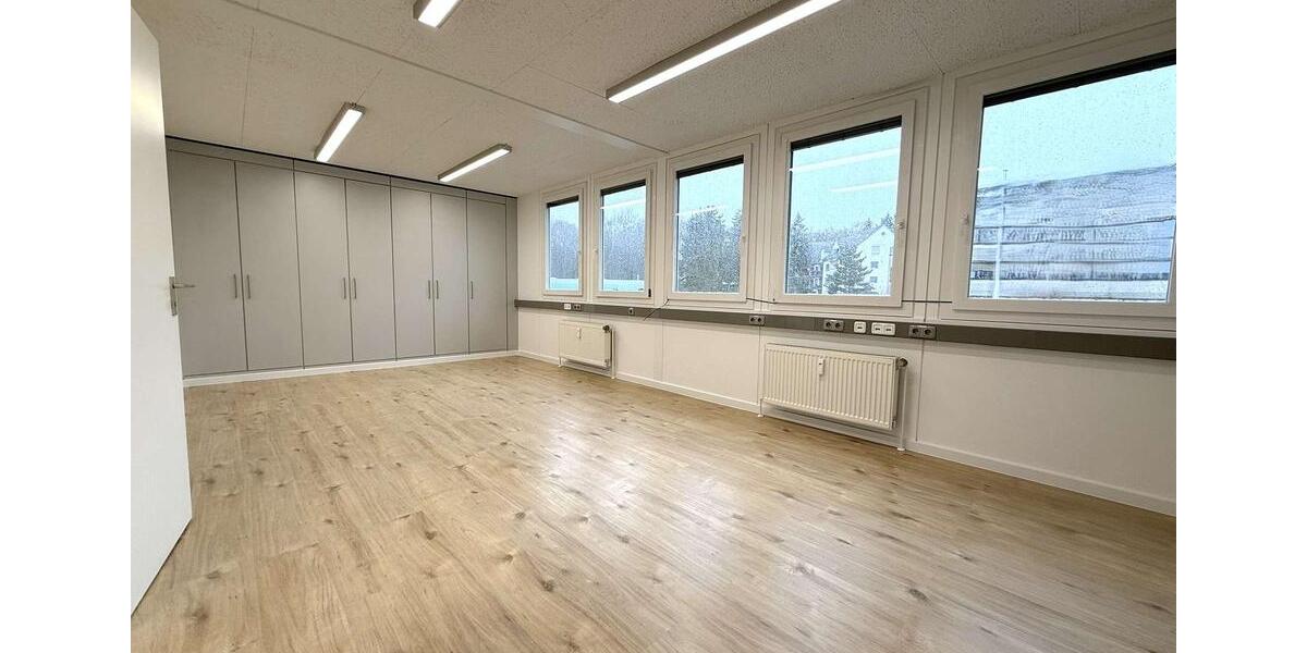 Gewerbeobjekt Friedrichsdorf - 1.260&euro; | Angebot:25802276