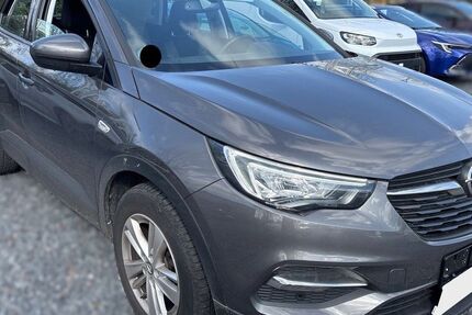 Opel Grandland (X) 73.192 km 14.750 &euro; Heusenstamm 63150