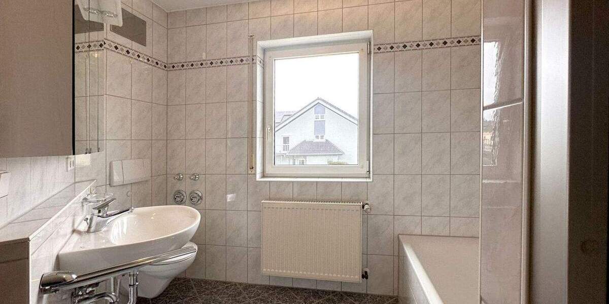 Etagenwohnung Karlstein am Main Dettingen - 3 Zimmer, 91 m&sup2;, 309.000&euro; | Angebot:25693791