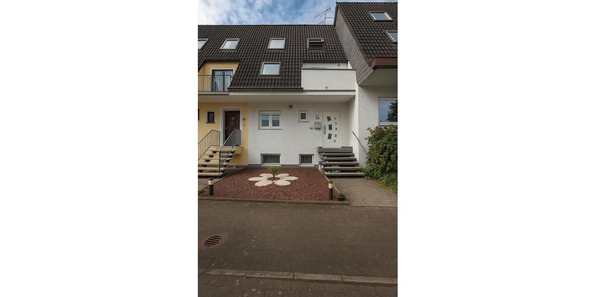 Reihenhaus Offenbach am Main Bieber - 6 Zimmer, 180 m&sup2;, 2.750&euro; | Angebot:25753735