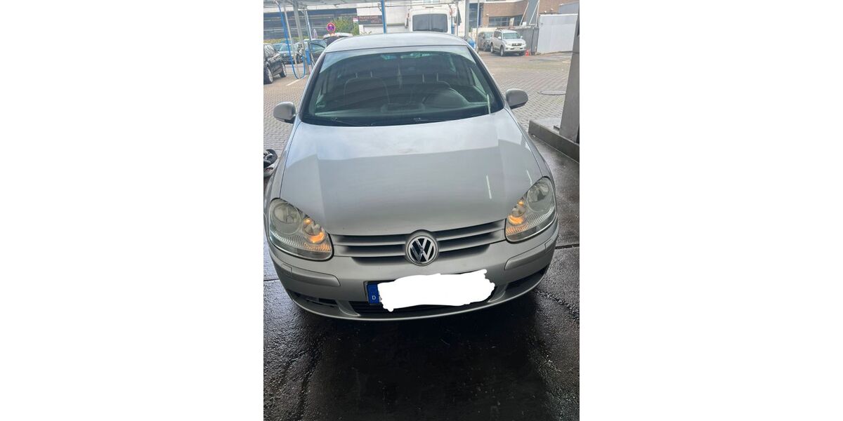 VW Golf 243.000 km 1.450 &euro; Kelsterbach 65451