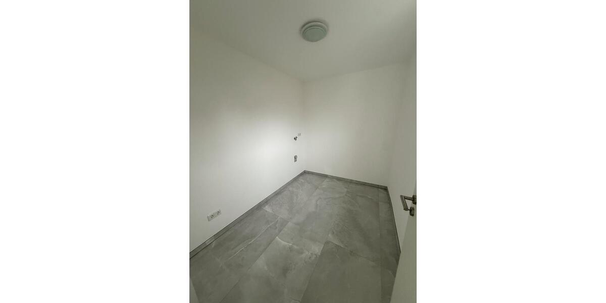 Etagenwohnung Bad Nauheim - 2 Zimmer, 70 m&sup2;, 1.200&euro; | Angebot:25841088