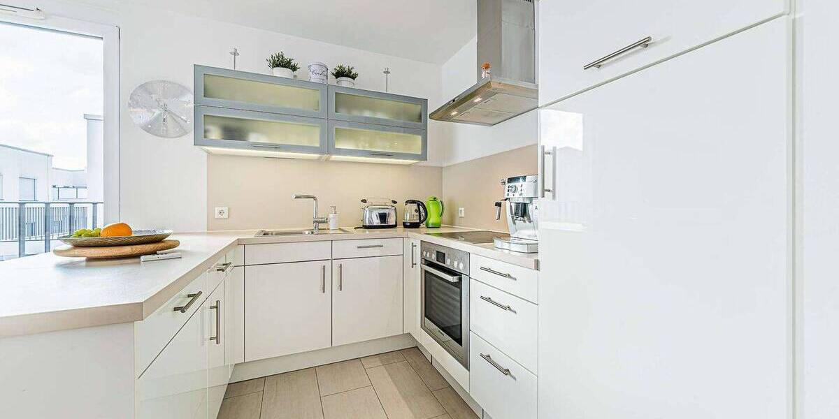 Etagenwohnung Frankfurt am Main Sachsenhausen - 3 Zimmer, 92 m&sup2;, 2.990&euro; | Angebot:26819685