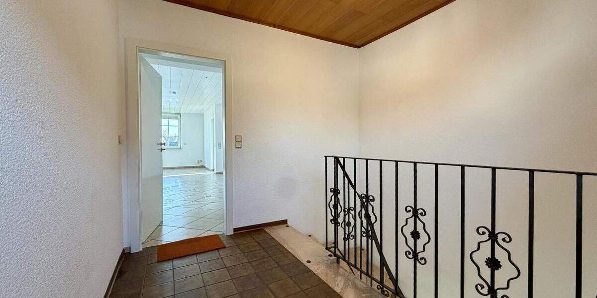 Mehrfamilienhaus, Wohnhaus Heusenstamm - 8 Zimmer, 226 m&sup2;, 899.000&euro; | Angebot:25696468