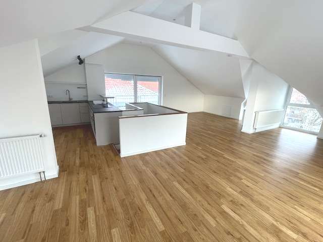 Etagenwohnung Frankfurt am Main Bockenheim - 3 Zimmer, 145 m&sup2;, 2.350&euro; | Angebot:24431254