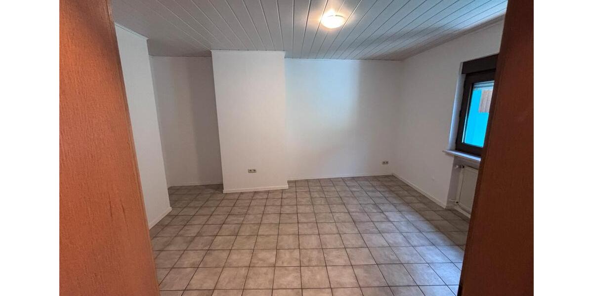 Etagenwohnung Gründau - 2 Zimmer, 62 m&sup2;, 620&euro; | Angebot:26382691