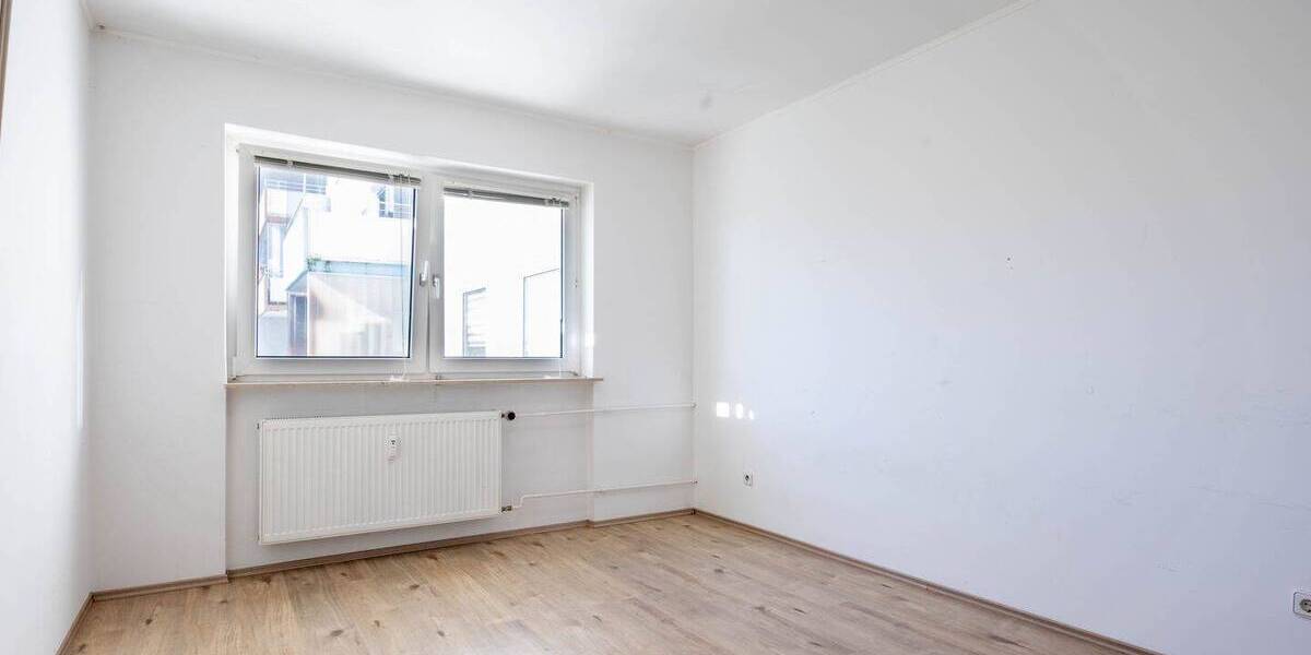 Etagenwohnung Hanau Kesselstadt - 2 Zimmer, 65 m&sup2;, 175.000&euro; | Angebot:26082538
