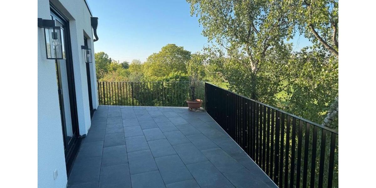 Etagenwohnung Kronberg im Taunus - 4 Zimmer, 165 m&sup2;, 2.000&euro; | Angebot:25636448