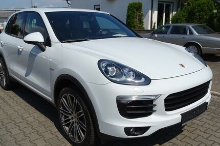 Porsche Cayenne S 4,2l Diesel Pano, Navi, 21 Zoll, Standhe 229.443 km 23.490 &euro; Rodgau 63110
