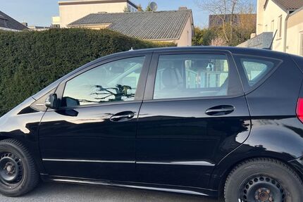 Mercedes-Benz A 180 81.853 km 7.900 &euro; Friedrichsdorf 61381