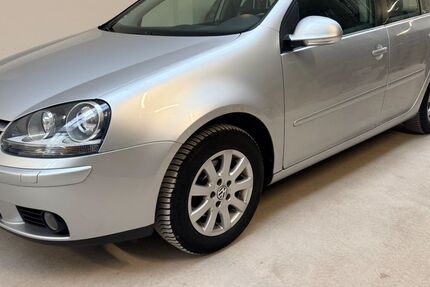 VW Golf 233.000 km 2.500 &euro; Nidderau 61130