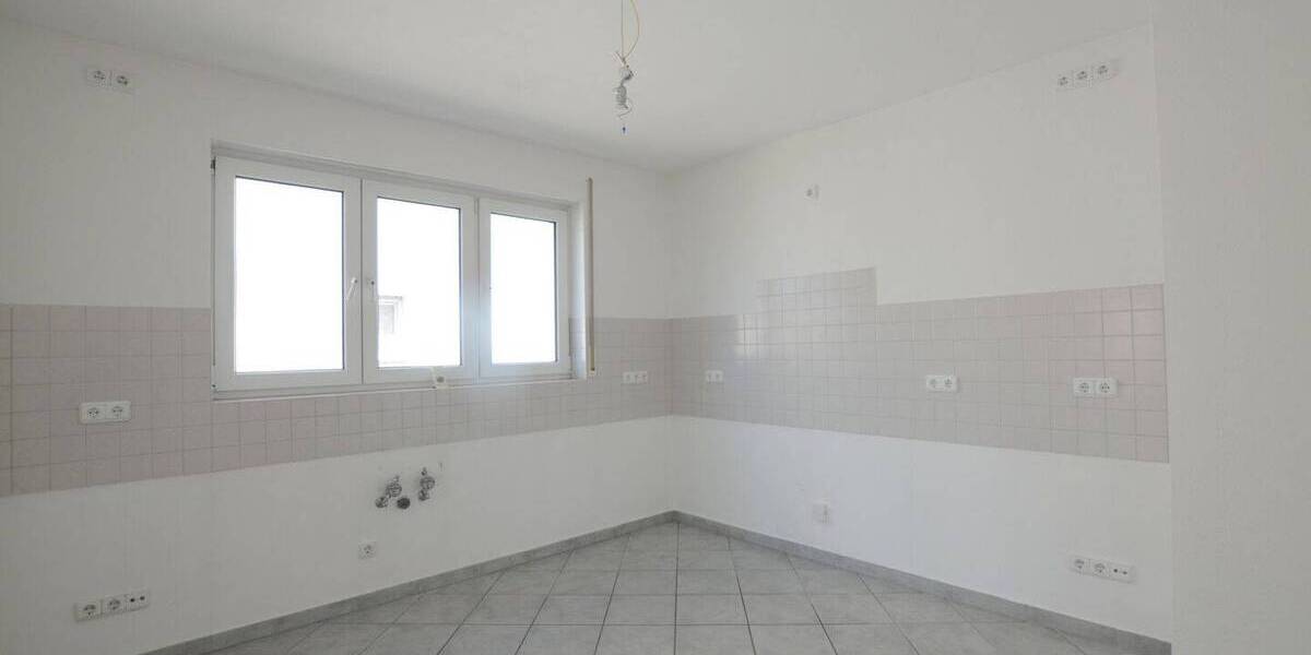 Etagenwohnung Kronberg im Taunus Oberhöchstadt - 4 Zimmer, 148 m&sup2;, 2.200&euro; | Angebot:26835157
