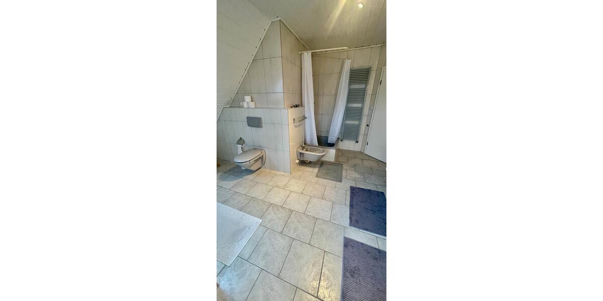 Dachgeschoßwohnung Langen (Hessen) - 3 Zimmer, 110 m&sup2;, 1.490&euro; | Angebot:25805961