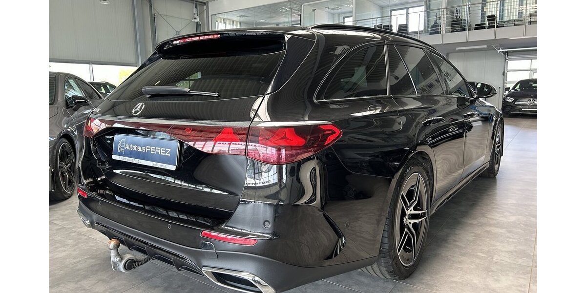 Mercedes-Benz E 200 T AMG DISTRONIC-NIGHT-AHK-LENKRADHEIZUNG! 39.999 km 43.499 &euro; Groß-Umstadt 64823