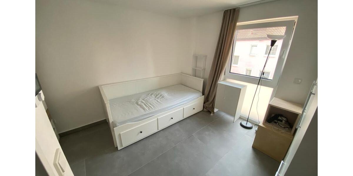 Etagenwohnung Frankfurt am Main Bockenheim - 3 Zimmer, 75 m&sup2;, 1.500&euro; | Angebot:25823203