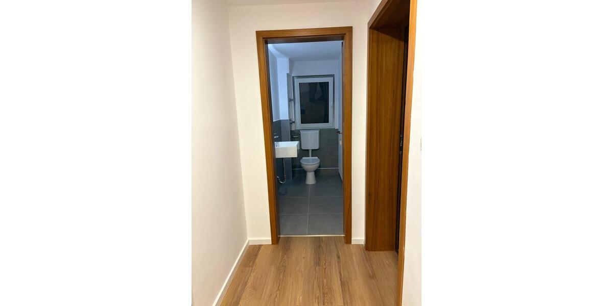 Etagenwohnung Ronneburg - 3 Zimmer, 120 m&sup2;, 1.550&euro; | Angebot:25987638