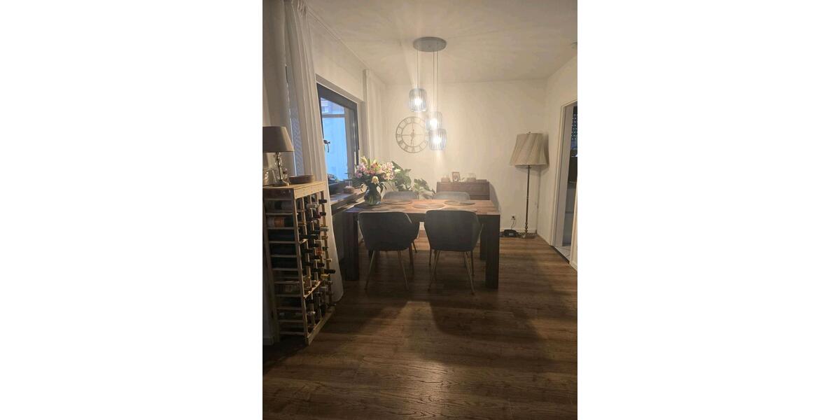 Erdgeschoßwohnung Hanau - 3 Zimmer, 83 m&sup2;, 1.950&euro; | Angebot:27628058