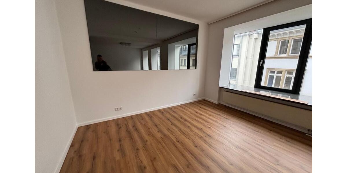 Etagenwohnung Frankfurt am Main Innenstadt - 3 Zimmer, 116 m&sup2;, 2.390&euro; | Angebot:24871437
