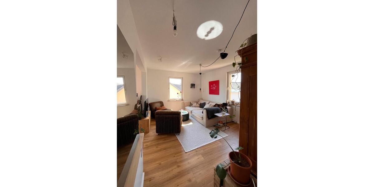 Etagenwohnung Oberursel (Taunus) - 3.5 Zimmer, 73 m&sup2;, 1.235&euro; | Angebot:26698324