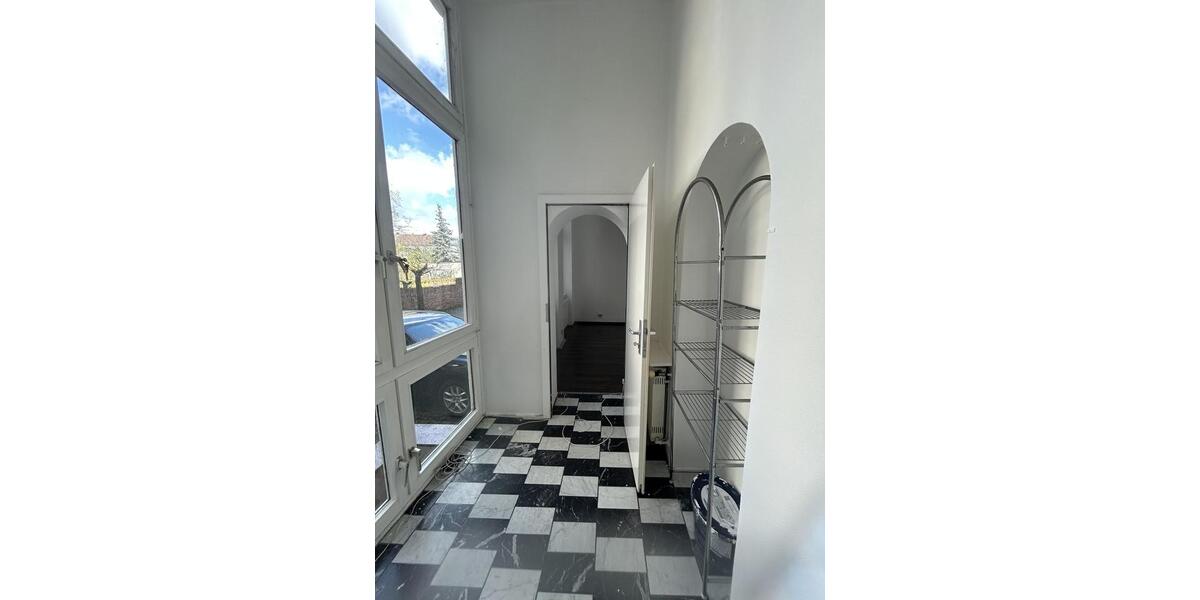 Erdgeschoßwohnung Hanau Lamboy - 4 Zimmer, 108 m&sup2;, 1.200&euro; | Angebot:26021149