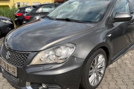 Suzuki Kizashi 180.000 km 4.450 &euro; Büdingen 63654